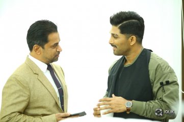 Naa Peru Surya Naa Illu India Movie Working Stills